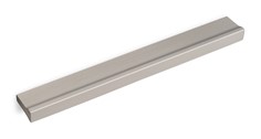maniglia 3990 MANIGLIA 3990, maniglie di design. Mital produttore di maniglie: maniglia in alluminio. misura e, utilizzabile con 4 diversi interassi.